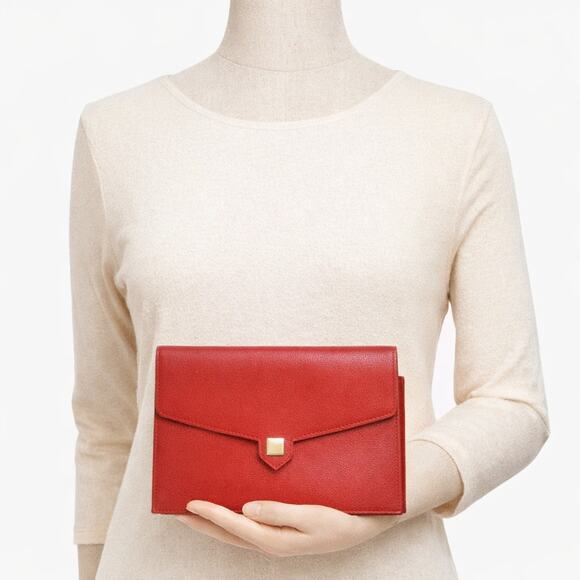 Source Unknown Handbags - Red Leather Travel Wallet Organizer ✈️